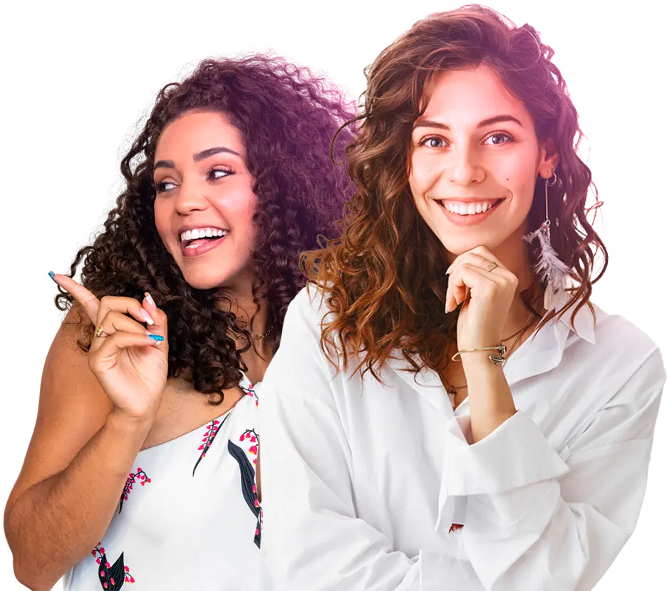2 mulheres sorrindo